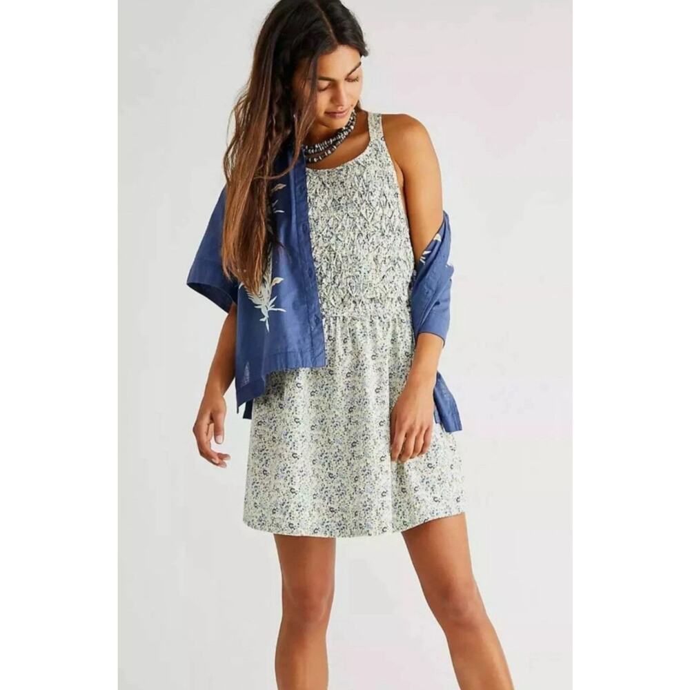 Free People Petunia Mini Dress Size Large Smocked Ditsy Floral Boho Sundress EUC - Picture 3 of 12